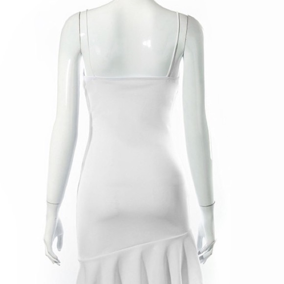 Ruffle V-neck dress - Picture 7 of 12